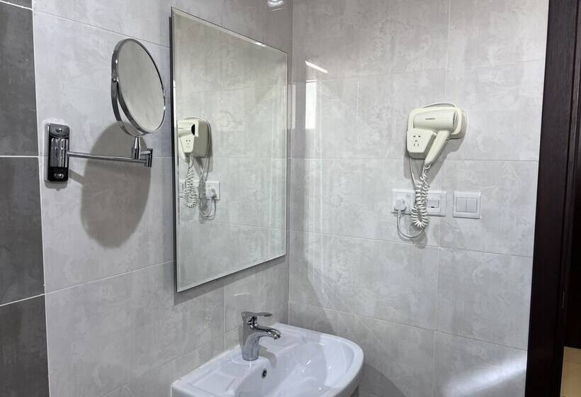 בית מלון כפרי Orchid Suites 4