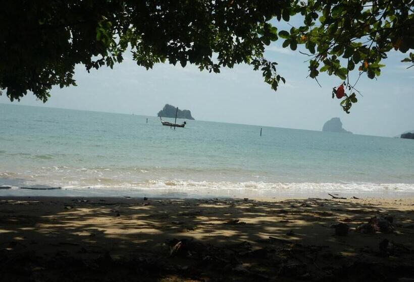 فندق Pasai Beach Lodge