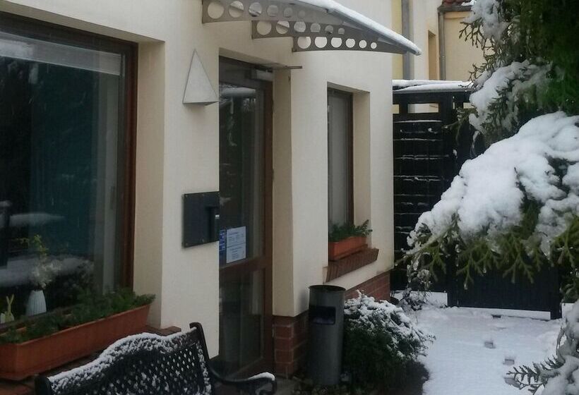 Отель Pension Am Burgwall