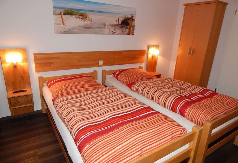 Отель Pension Am Burgwall