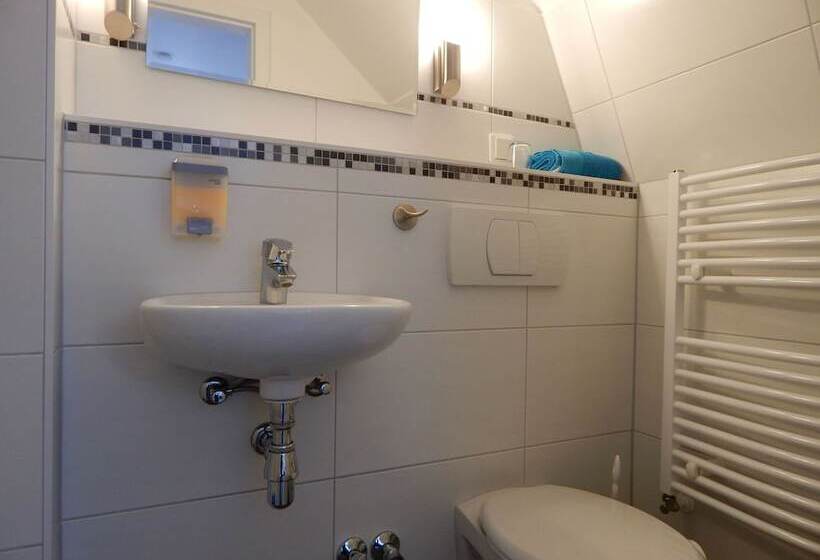 Отель Pension Am Burgwall