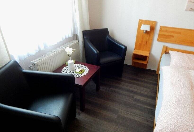 Отель Pension Am Burgwall