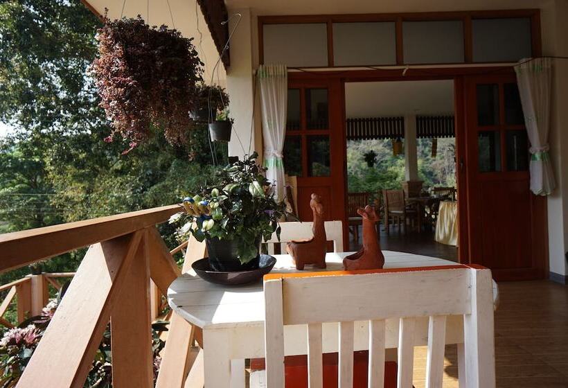 Отель Phuoobfa Resort