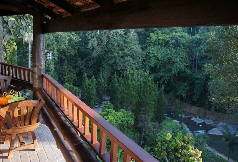 ホテル Phutarntree