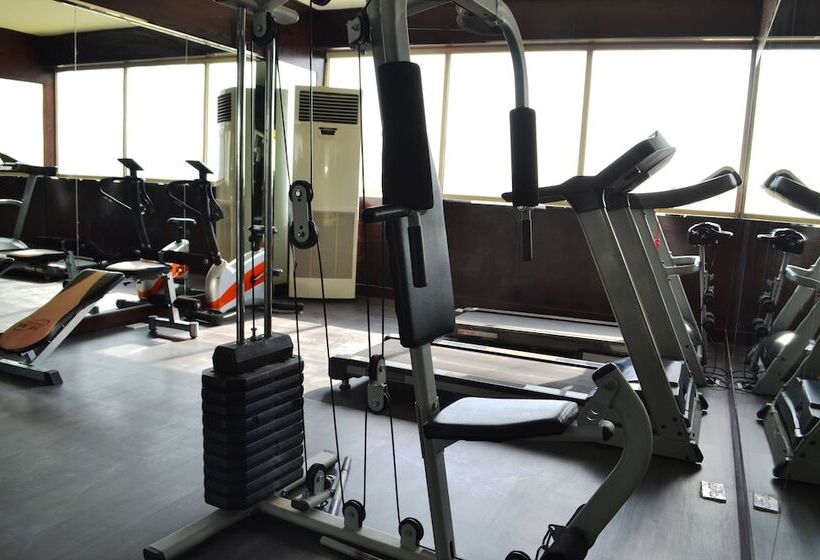 هتل President Suites