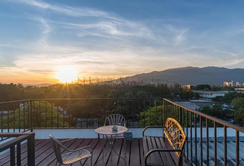 Отель Rada Arak 79/4 Hostel