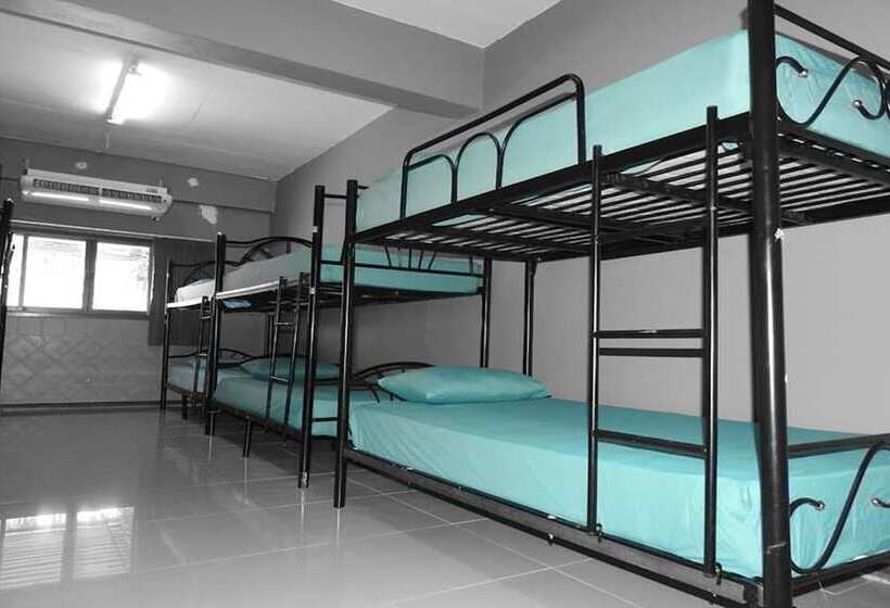 هتل Saparote Hostel