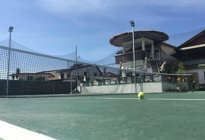 Hotel Saparote Hostel