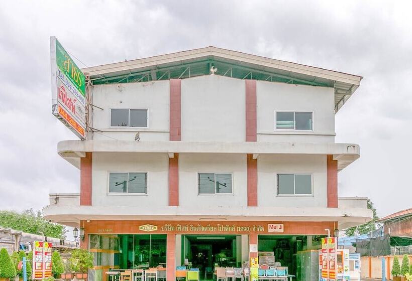 Отель Sathorn Mansion