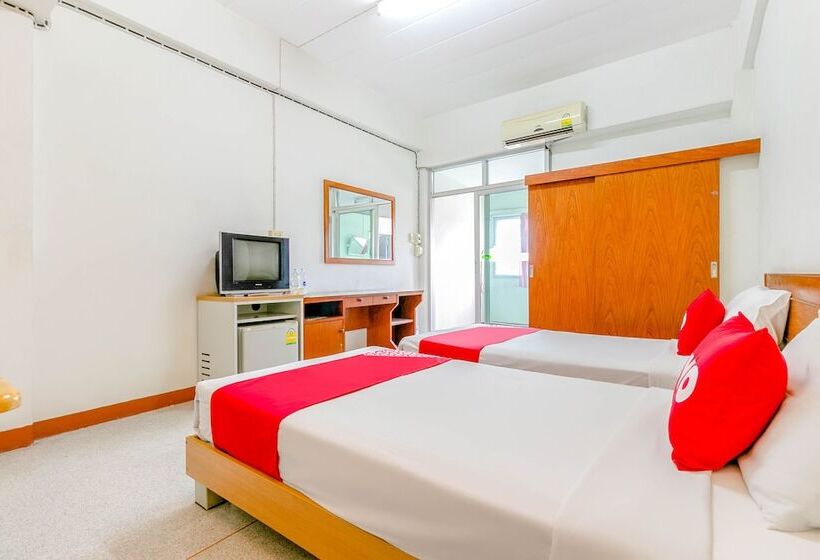 Отель Sathorn Mansion