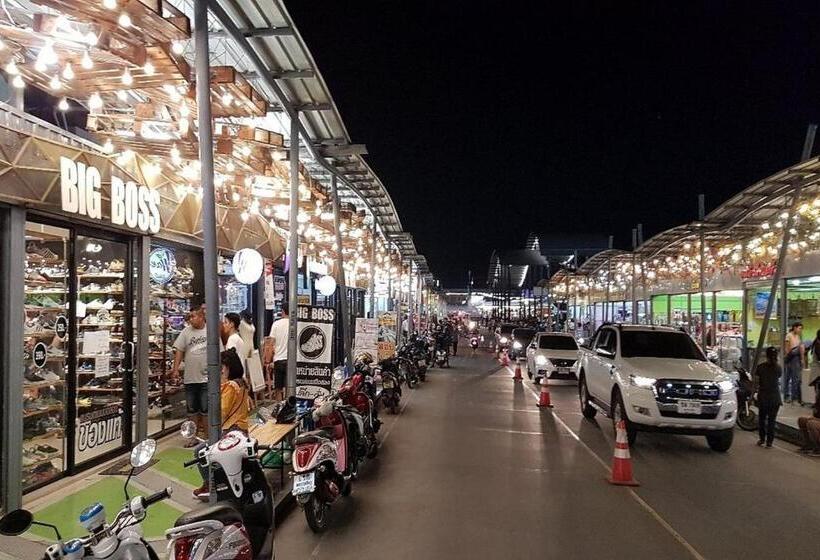 Отель Sathorn Mansion