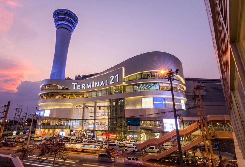 Отель Sathorn Mansion