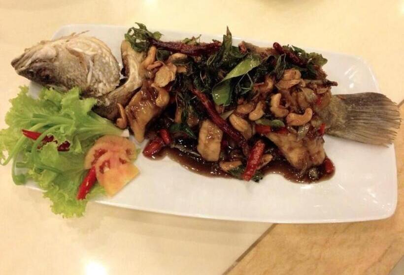 Отель Sirimathani