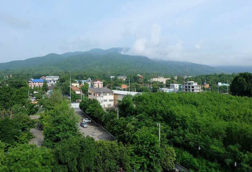 בית מלון כפרי Sirinart Garden