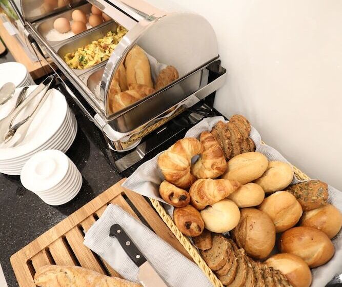 هتل Sleep Inn Dusseldorf