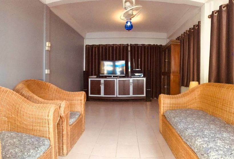 בית מלון כפרי Surf House Hua Hin