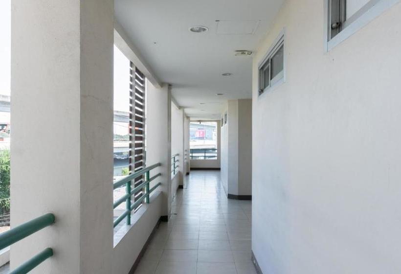 Отель Sv Place Suvarnabhumi