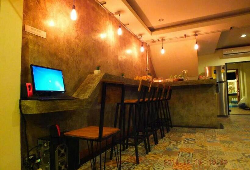 فندق T2b Home   Hostel