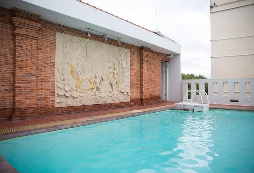 فندق Taweeporn Guest House