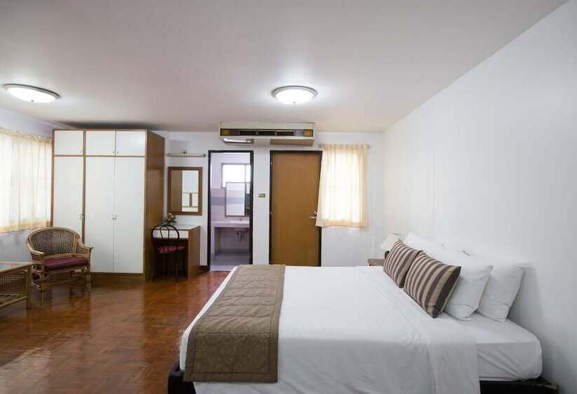 فندق Taweeporn Guest House