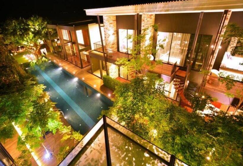 בית מלון כפרי The Blue Sky Resort @ Hua Hin