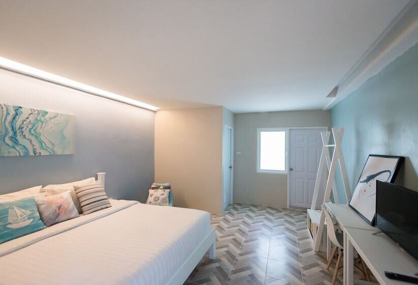 Отель The Habitat Koh Chang