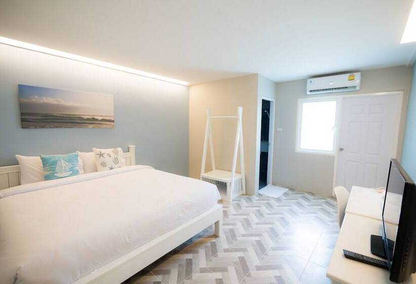 Отель The Habitat Koh Chang