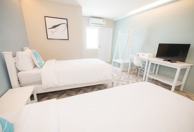 Отель The Habitat Koh Chang