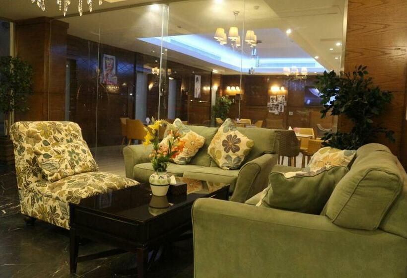 호텔 Valencia Suites