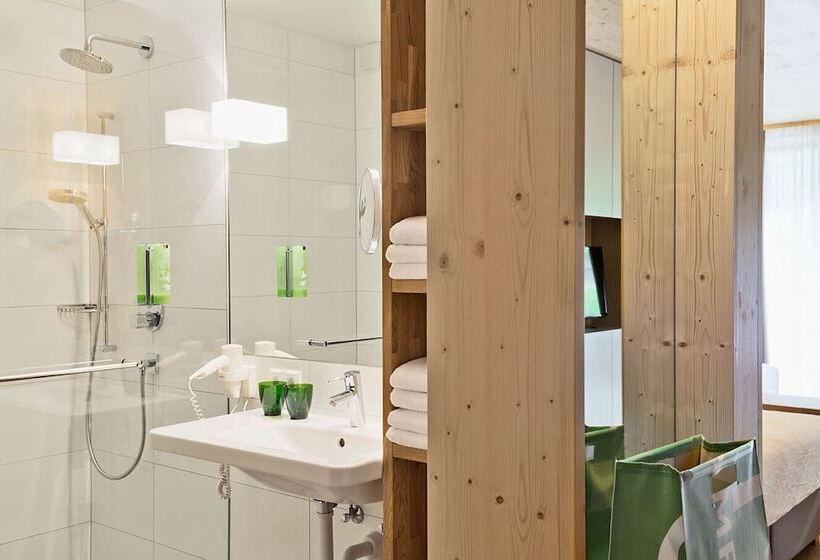 Natürlich Hell. Aparthotel & Camping