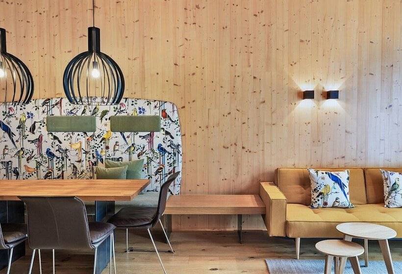 Natürlich Hell. Aparthotel & Camping