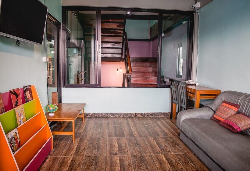 The Guest Hotel   Hostel