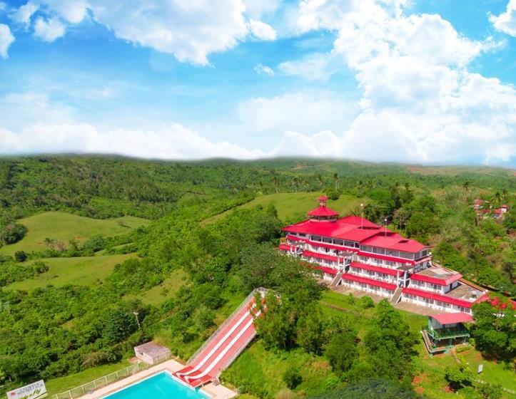 Caliraya Resort Club