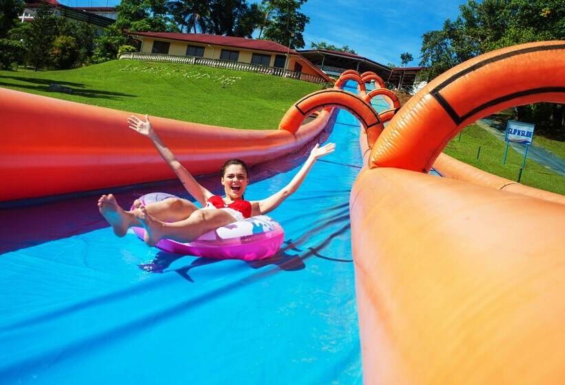 Caliraya Resort Club