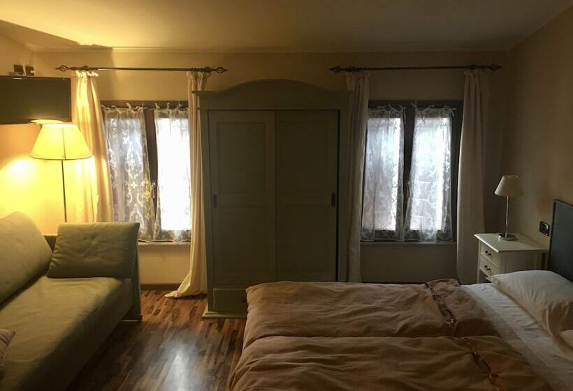 فندق Agriturismo Corte Rocca