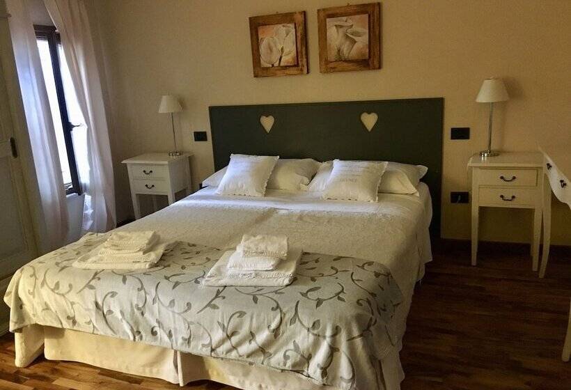 فندق Agriturismo Corte Rocca
