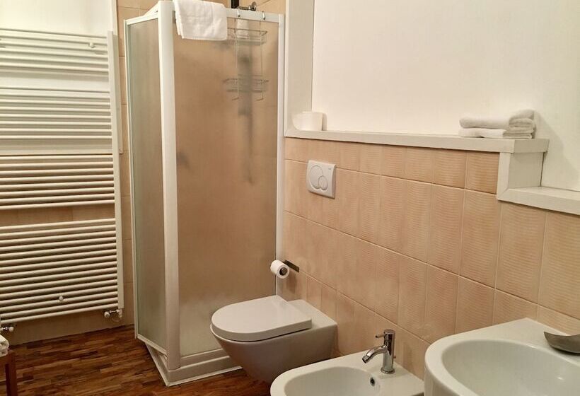 فندق Agriturismo Corte Rocca