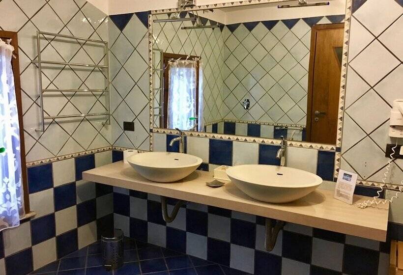 فندق Agriturismo Corte Rocca