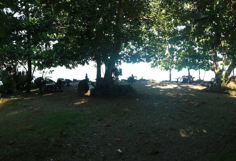 هتل Algen's Dive Resort