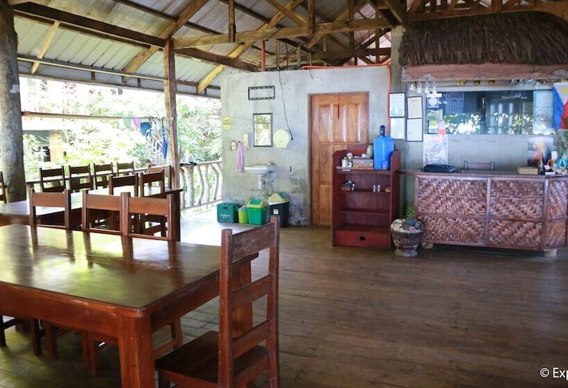 Hotelli Algen's Dive Resort