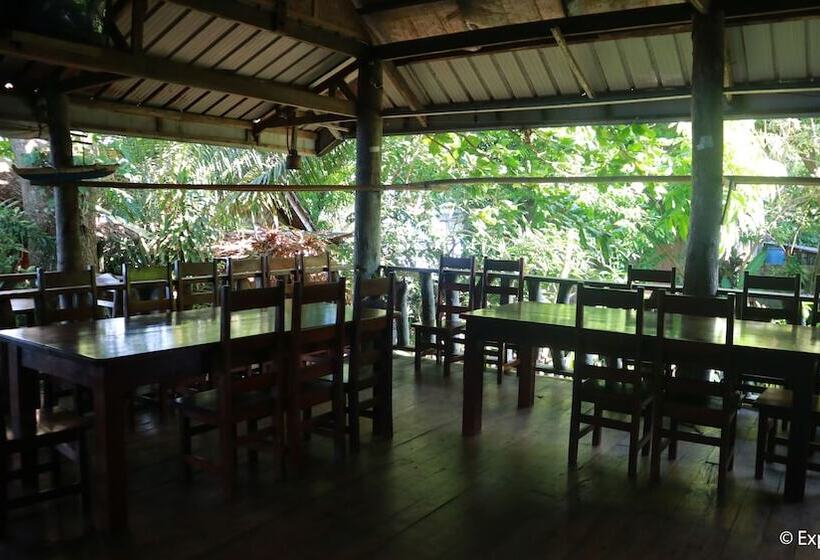 هتل Algen's Dive Resort