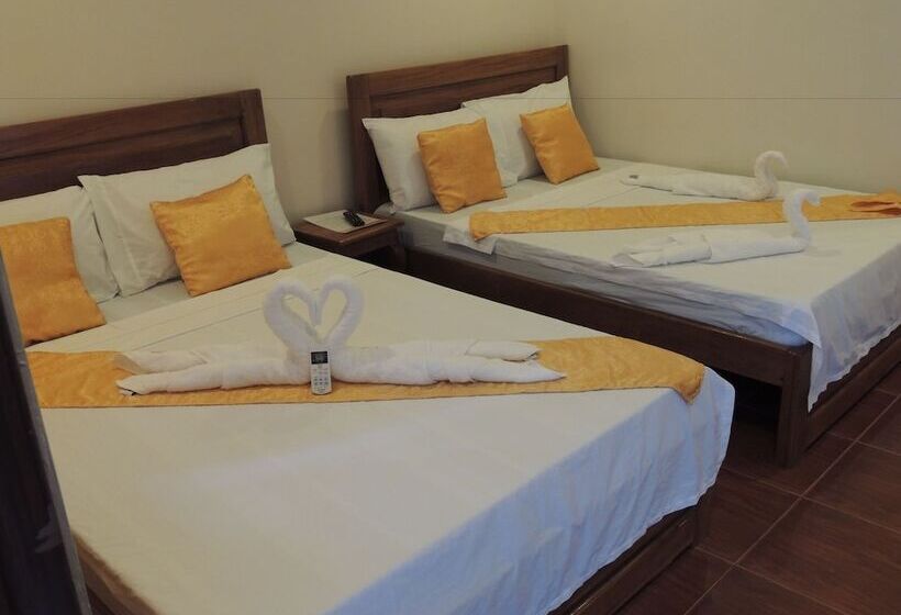 هتل Angelic Tourist Inn