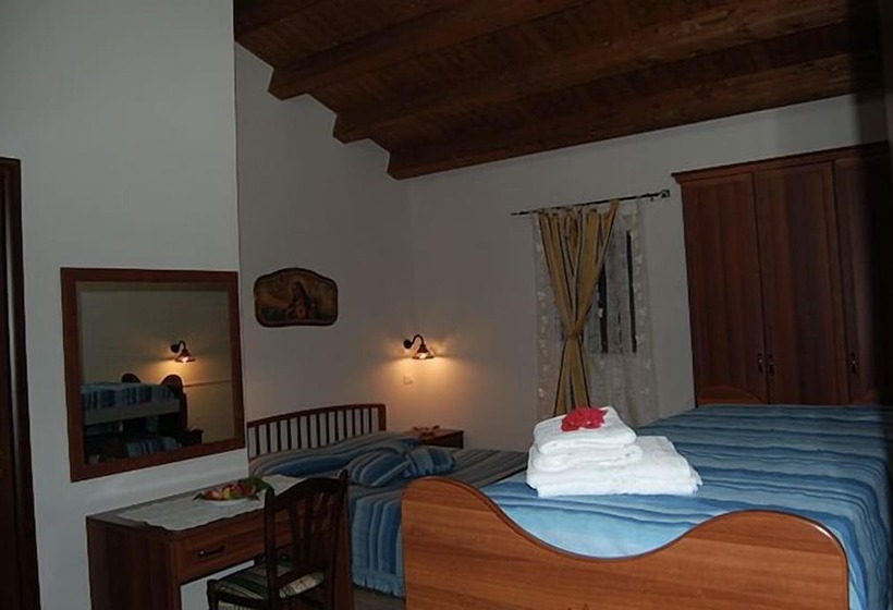 هتل Antica Cascina Resort
