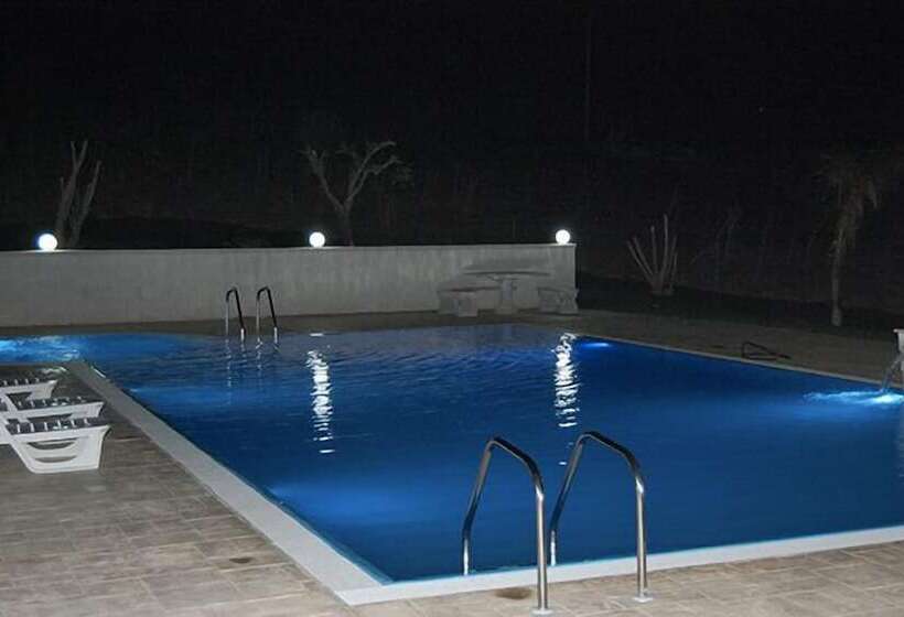 هتل Antica Cascina Resort