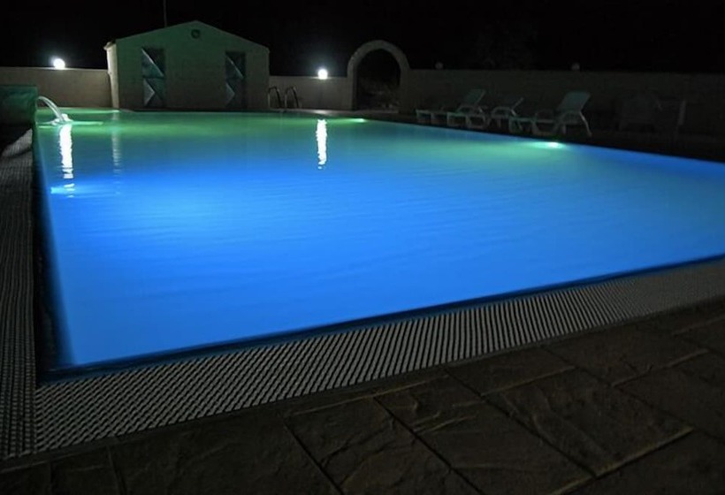 هتل Antica Cascina Resort