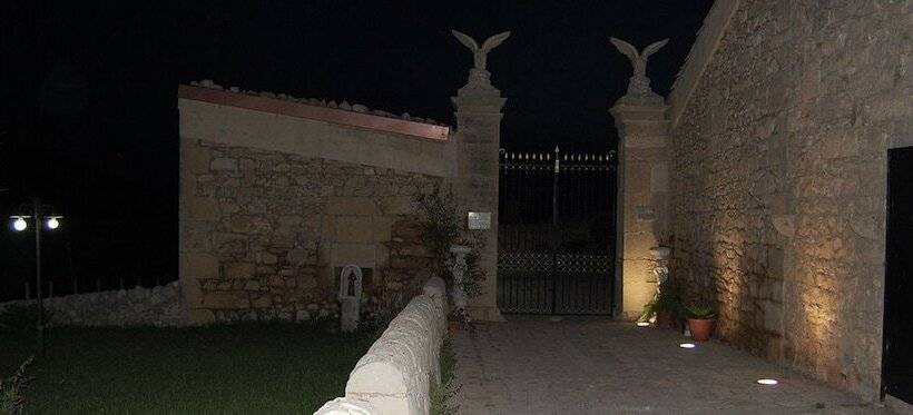 هتل Antica Cascina Resort