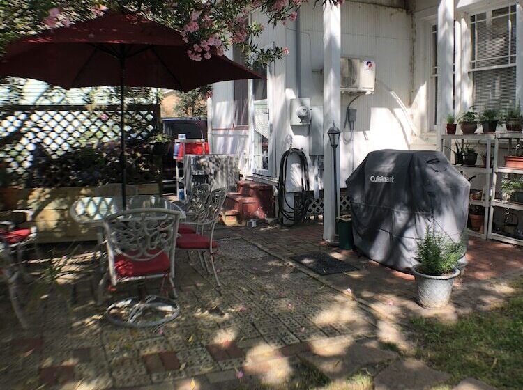酒店 Avenue O Bed And Breakfast
