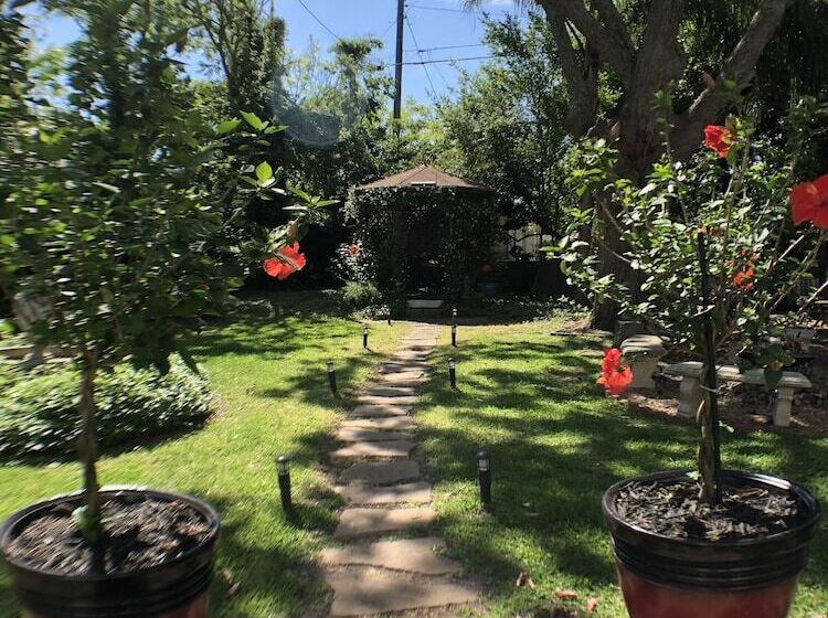 酒店 Avenue O Bed And Breakfast