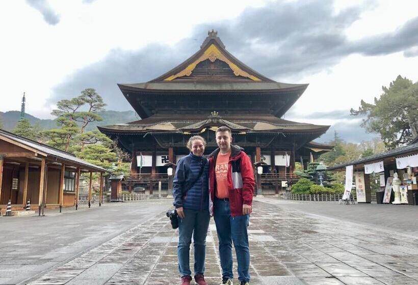 هتل Backpackers Dorms Miwa   Hostel