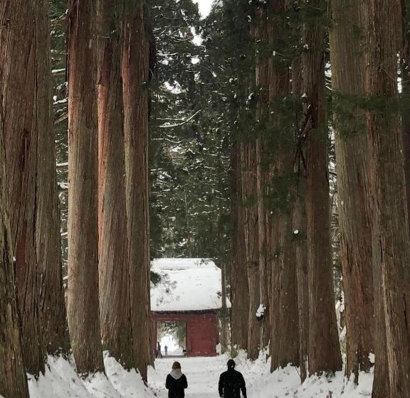 هتل Backpackers Dorms Miwa   Hostel